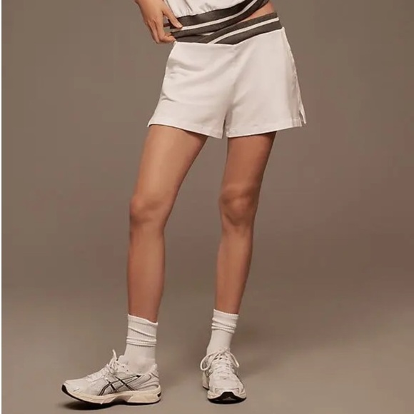 ANTHROPOLOGIE Sundry Cali Shorts White Gray NEW - Picture 3 of 9